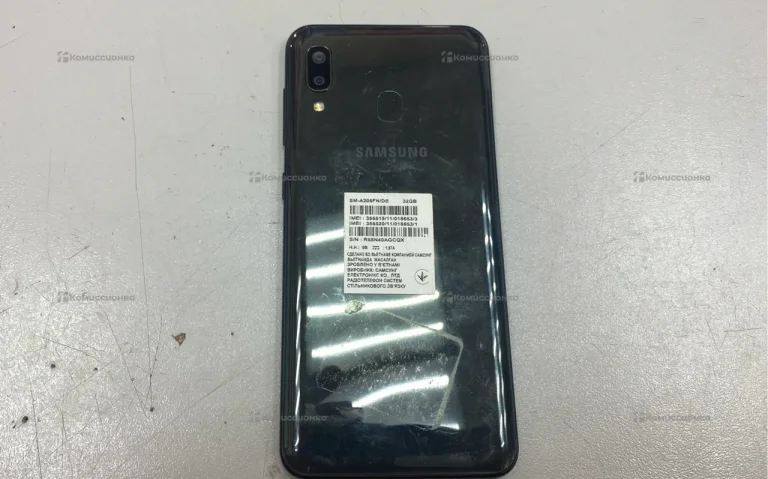 Samsung Galaxy A20 3/32 ГБ