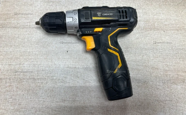 шуруповерт deko gcd12du3