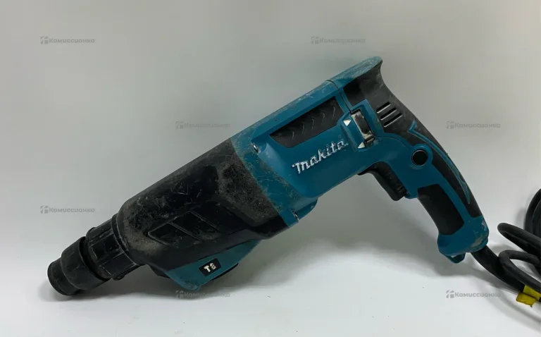 Перфоратор Makita HR2630
