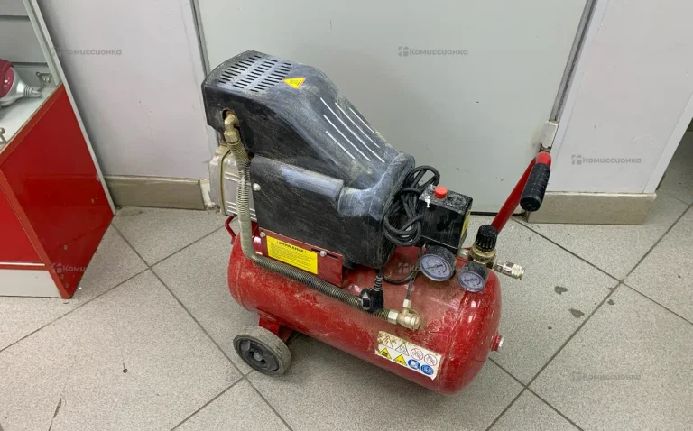 Компрессор Elitech КМП 200/24