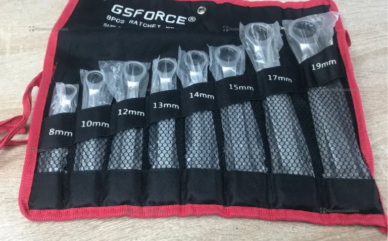 набор ключей с трещетками