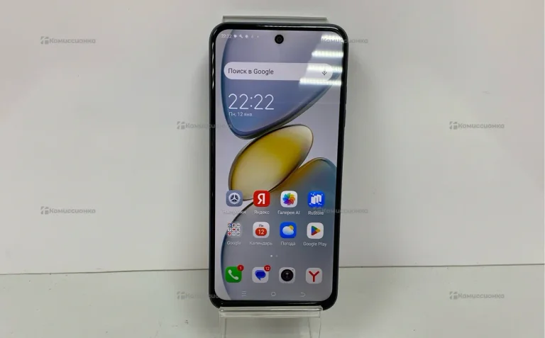 Tecno Spark Go 1 4/64 ГБ