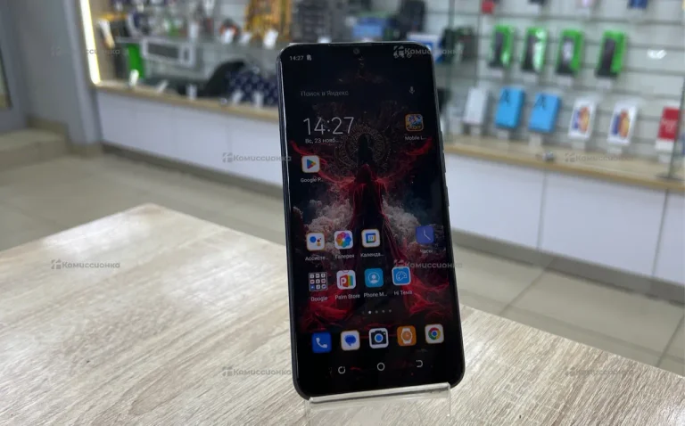 Tecno Spark 8C 4/64 ГБ