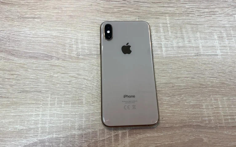 Apple iPhone XS 4/64 ГБ