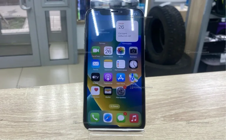 Apple iPhone X 3/256 ГБ