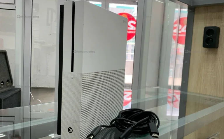 Приставка Xbox One S 1 ТБ