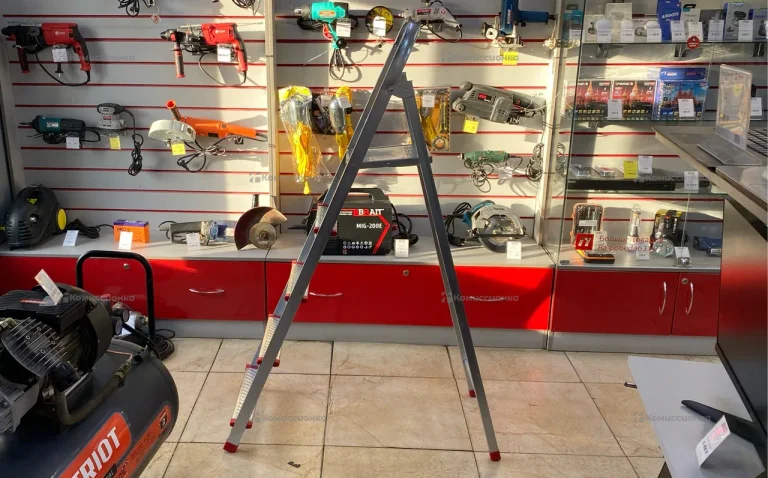 Стремянка 5 ступеней