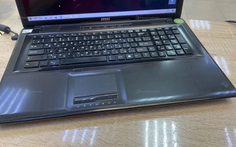 Ноутбук  MSI