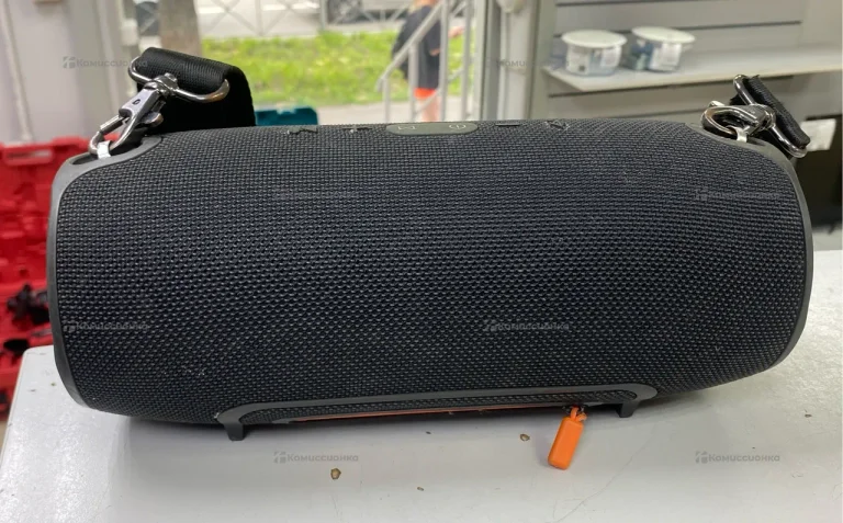Колонка  JBL Xtreme