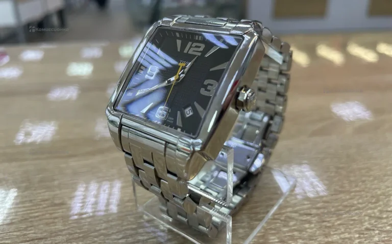 Часы  TISSOT T005.510 A