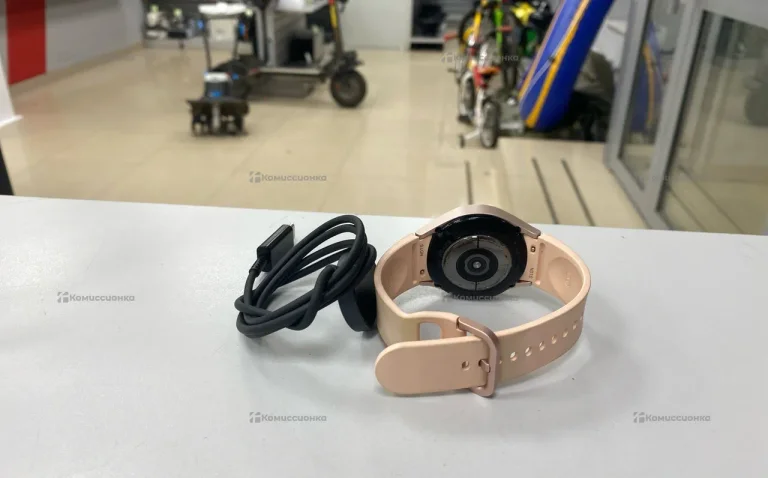 Часы  samsung galaxy watch 5 40mm