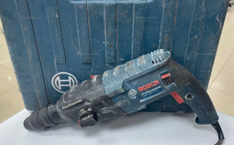 Перфоратор BOSCH GBH 240F
