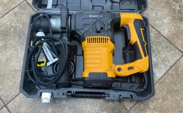 Перфоратор сетевой DEKO DKH2000