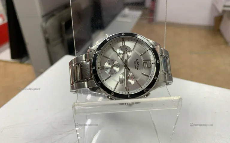 Часы Casio