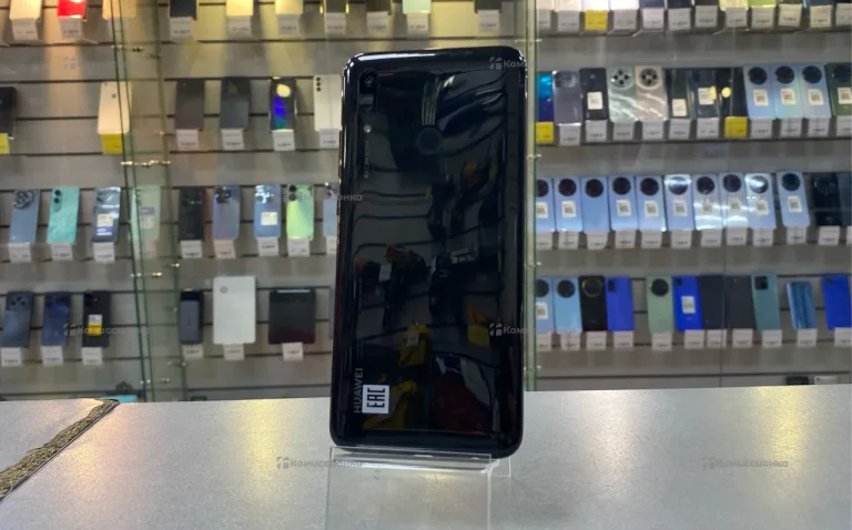 Huawei P smart 2019 3/32 ГБ