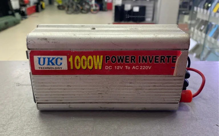 Инвертор автомобильный UKC 1000W