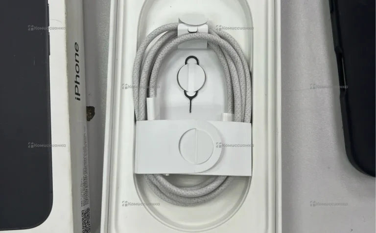 Apple iPhone 16 8/128 ГБ