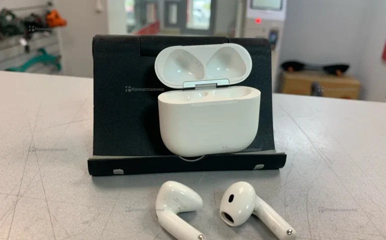 Наушники  AirPods 4 без шумодава