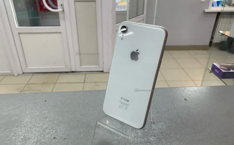 Apple iPhone ХР 64гб