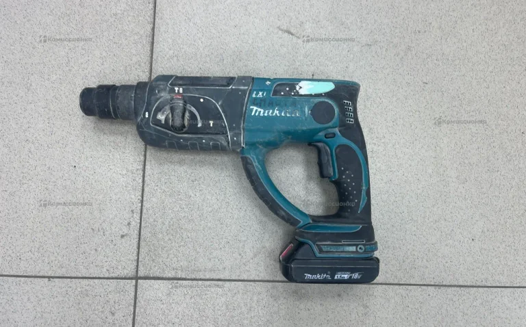 аккумуляторный перфоратор Makita dhr202