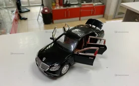 Машинка Mercedes черная