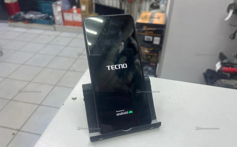Tecno Spark 8C 4/64 ГБ