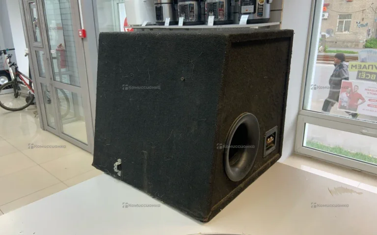 Сабвуфер  Soundstream
