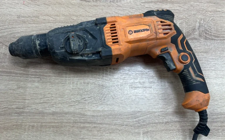 Перфоратор ВИХРЬ П-1000К