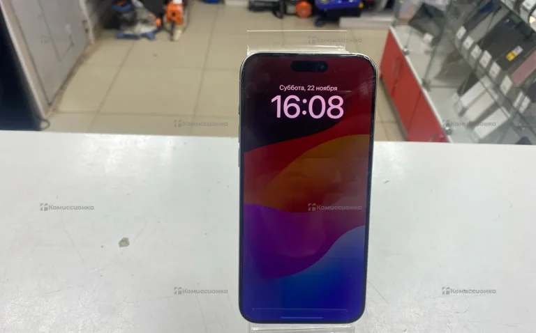 Apple iPhone 15 6/256 ГБ