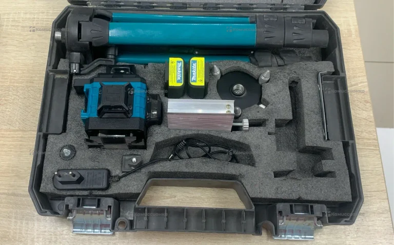 Лазерный уровень Makita 16D Green Laser