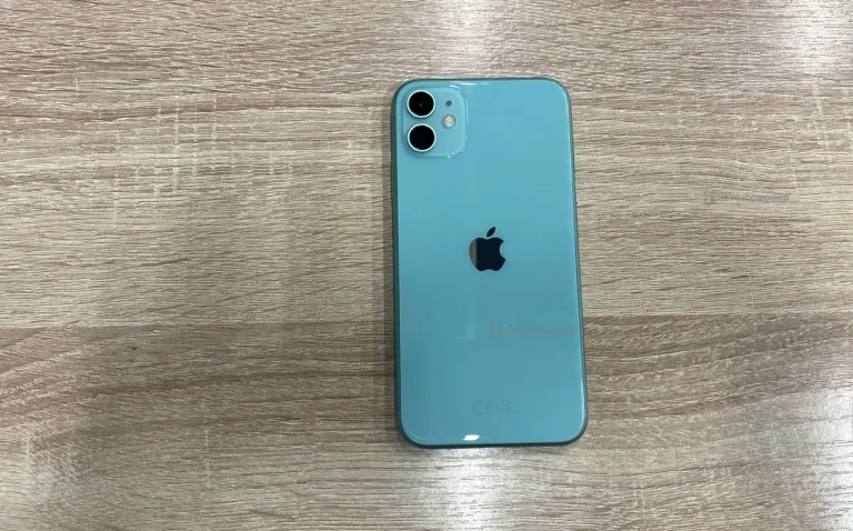 Apple iPhone 11 4/128 ГБ