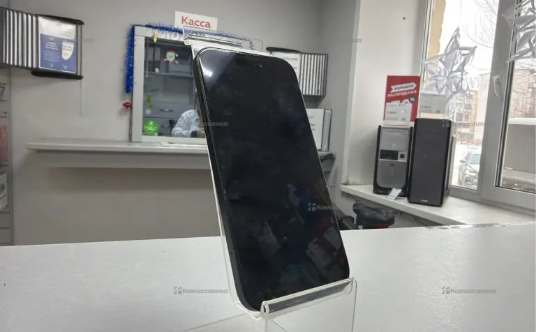 Apple iPhone 15 6/128 ГБ