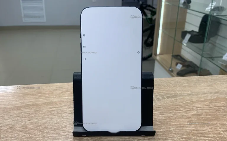 Apple iPhone 13 4/128 ГБ