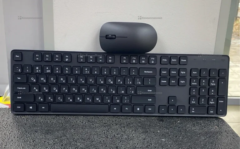 Клавиатура и мышь Xiaomi Mi Wireless Keyboard and Mouse Combo ENG WXJS01YM Русские буквы (черный)