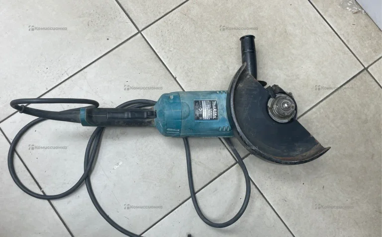 УШМ makita GA9020