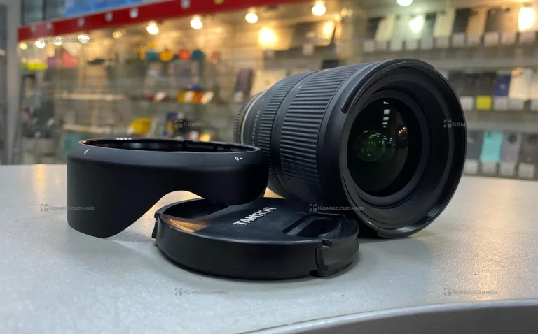 Объектив Tamron 17-28mm F/2.8 Di III RXD