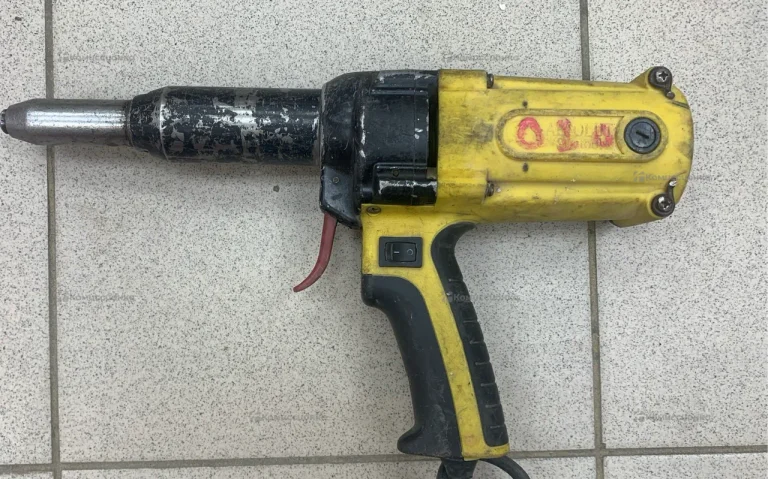 Заклепочник электрический Skytools SK1006