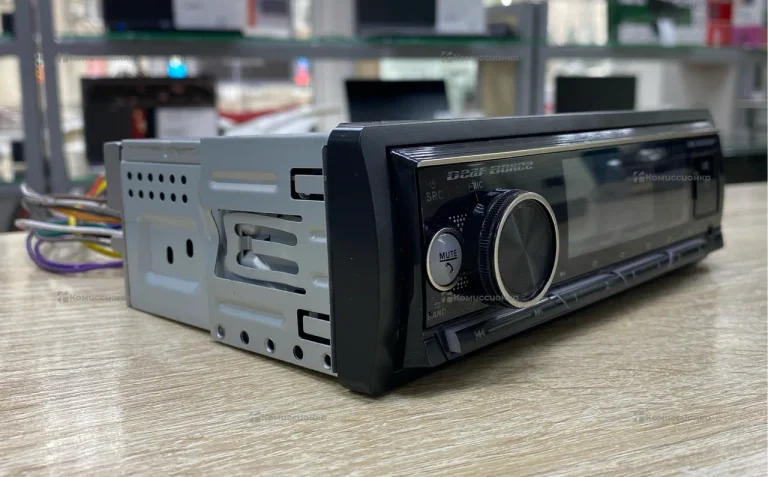 Автомагнитола  deaf bonce db 320dsp