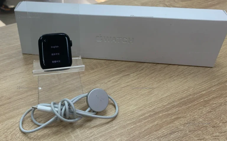 Часы  Apple Watch Series 7 45mm