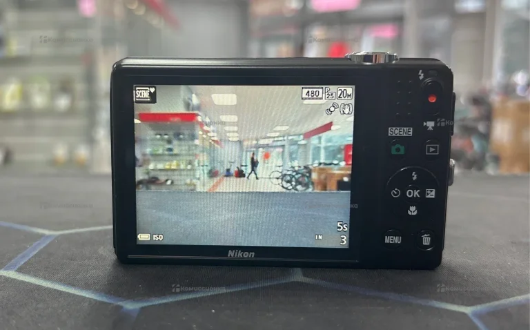 Фотоаппарат Nikon Colpix S6700