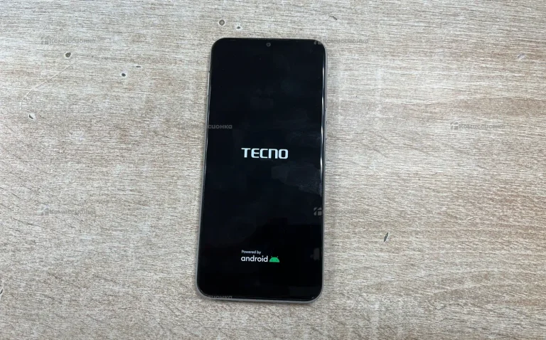 Tecno spark 8c 4/64