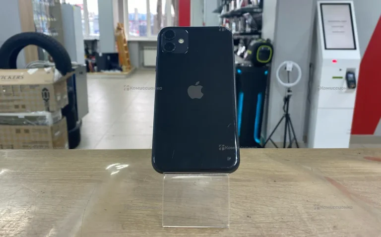 Apple iPhone 11 4/64 ГБ