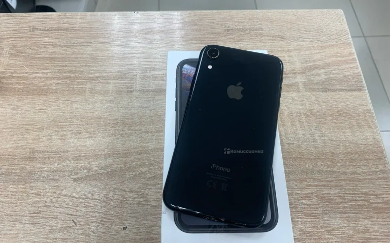 Apple iPhone XR 64ГБ