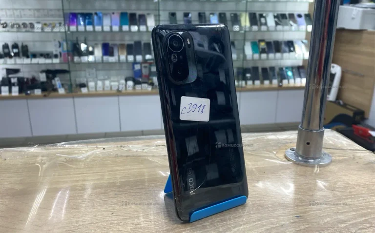 Poco F 3 6/128