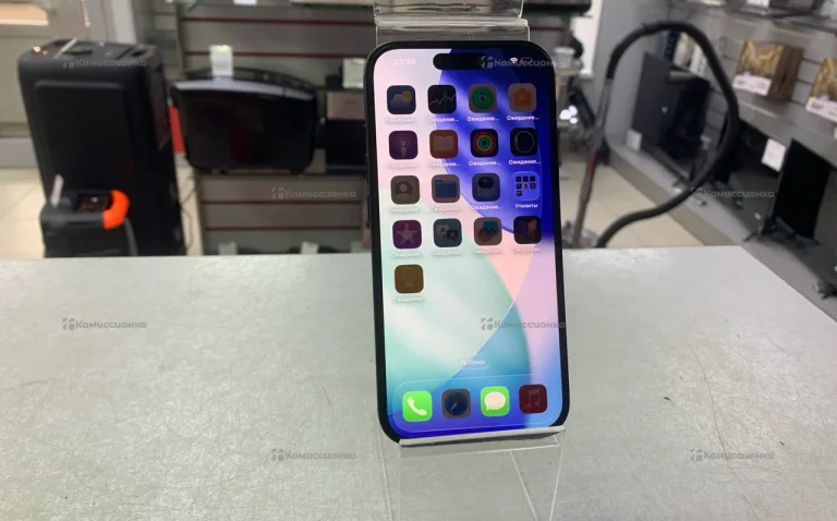 Apple iPhone 15 6/128 ГБ