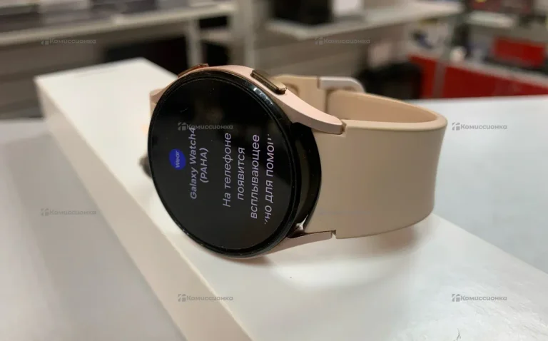 Часы  Samsung Galaxy Watch 4