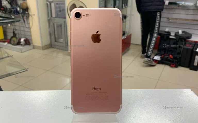 Apple iPhone 7 2/32 ГБ