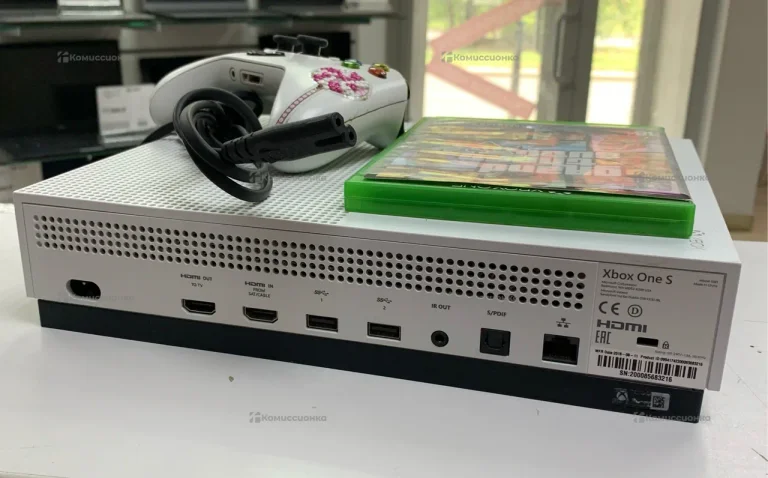 Приставка Xbox One S 1Tb