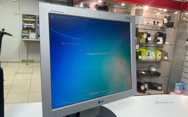 Монитор LG Flatron L1730S