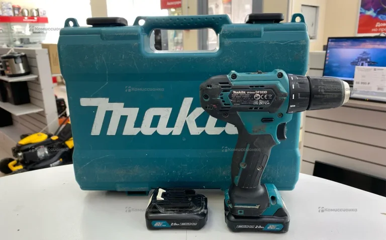 Аккумуляторная дрель-шуруповерт Makita DF333DWAE
